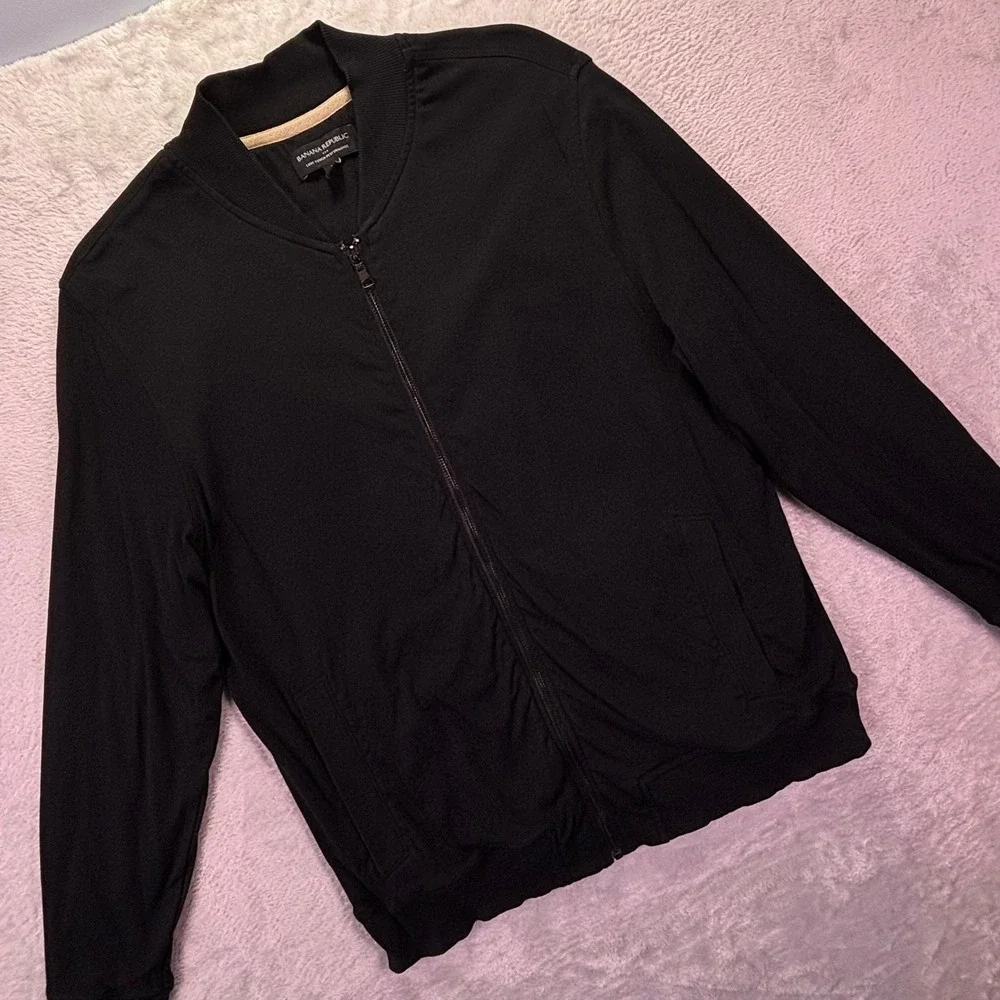 Banana Republic Mens Bomber Jacket Sz L Black Luxe Touch Performance Full‎ Zip